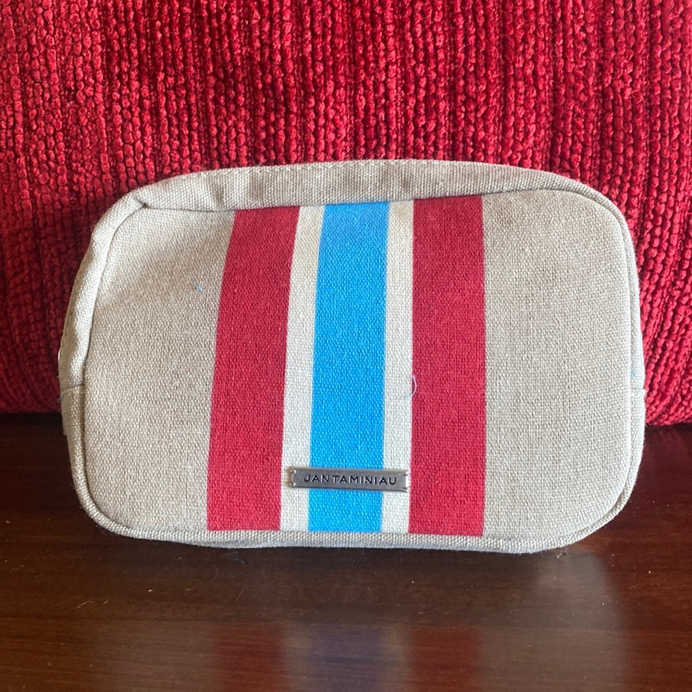 Jantaminiau Travel Case with Navy Blue Sleep Mask